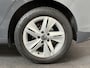Volkswagen Golf 1.0 eTSI 110pk Automaat Life Climate control LED Lane Assist App Connect Cruise Control Climatronic Lichtmetalen Velgen Velgen Winterpakket