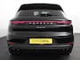 Porsche Cayenne 3.0 E-Hybrid Luchtvering Leder Panoramadak Camera Navigatie Elektrische comfortstoelen DAB+ Led Adaptieve cruise control Climate control Lichtmetalen velgen Apple Carplay/ Android Auto