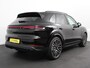 Porsche Cayenne 3.0 E-Hybrid Luchtvering Leder Panoramadak Camera Navigatie Elektrische comfortstoelen DAB+ Led Adaptieve cruise control Climate control Lichtmetalen velgen Apple Carplay/ Android Auto