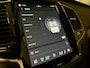 Volvo XC90 T8 AWD Recharge Plus Bright Vol! | Luchtvering | Stoelventilatie | 360° Camera | Harman Kardon | 455pk | Schuifdak | Adaptieve Cruise Control | Stoelverwarming voor+achter | Stuurwielverwarming | 21 Inch | Full LED meesturende koplampen | Pilot Assist | BLIS Dode Hoek Detectie | Elektrische voorstoelen geheugen | Nappa lederen bekleding | Lederen dashboard | Elektrisch verstelbare zijwangen | Keyless Drive | Parkeersensoren voor+achter | Google Infotainment | Privacy Glass | Elektrisch bedienbare achterklep | Geïntegreerd kinderzitje achterin | Geïntegreerde zongordijnen achterportieren | 7-Persoons | 4-Zone Climate Control | DAB Radio | Apple Carplay/Android Auto | Draadloos telefoon opladen | Verlichte instaplijsten | Volvo On Call met mobiele App functie | Denim Blue Metallic |