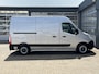 Opel Movano 2.3 CDTI L2H2 170pk Automaat Airco Cruise controle Trekhaak 2500kg trekgewicht Camera Telefoon voorbereiding Schuifdeur 3-Persoons Euro 6