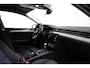 Volkswagen Passat Variant 1.4 TSI PHEV GTE Business | Achteruitrijcamera | Trekhaak elektrisch uitklapbaar | Voorstoelen verwarmd