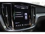 Volvo V60 2.0 T8 Plug-in hybrid AWD Plus Dark | Apple carplay/ Android auto | Electronic climate control | Lederen bekleding | 18" lichtmetalen velgen | Voorstoelen verwarmd | Achterbank verwarmd |  Elektronische lendensteun | Elektrisch uitklapbare trekhaak | Verwarmde voorruit |