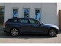 Volvo V60 2.0 T8 Plug-in hybrid AWD Plus Dark | Apple carplay/ Android auto | Electronic climate control | Lederen bekleding | 18" lichtmetalen velgen | Voorstoelen verwarmd | Achterbank verwarmd |  Elektronische lendensteun | Elektrisch uitklapbare trekhaak | Verwarmde voorruit |