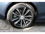 Volvo V60 2.0 T8 Plug-in hybrid AWD Plus Dark | Apple carplay/ Android auto | Electronic climate control | Lederen bekleding | 18" lichtmetalen velgen | Voorstoelen verwarmd | Achterbank verwarmd |  Elektronische lendensteun | Elektrisch uitklapbare trekhaak | Verwarmde voorruit |