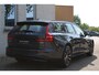Volvo V60 2.0 T8 Plug-in hybrid AWD Plus Dark | Apple carplay/ Android auto | Electronic climate control | Lederen bekleding | 18" lichtmetalen velgen | Voorstoelen verwarmd | Achterbank verwarmd |  Elektronische lendensteun | Elektrisch uitklapbare trekhaak | Verwarmde voorruit |