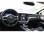 Volvo V60 2.0 T8 Plug-in hybrid AWD Plus Dark | Apple carplay/ Android auto | Electronic climate control | Lederen bekleding | 18" lichtmetalen velgen | Voorstoelen verwarmd | Achterbank verwarmd |  Elektronische lendensteun | Elektrisch uitklapbare trekhaak | Verwarmde voorruit |