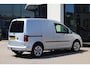 Volkswagen Caddy 2.0 TDI L1H1 BMT Highline Executive, 102PK / 75kW DSG, navigatie, cruise control, lederen bekleding, xenon + LED, 2-zone climatronic, stoelverwarming, scheidingswand + ruit, 17" LMV, parkeersensoren achter, trekhaak, privacy glas, DAB+ en achteruitrijcamera