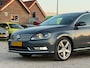 Volkswagen Passat Variant 1.4 TSI Highline BlueMotion/AUTOMAAT