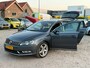 Volkswagen Passat Variant 1.4 TSI Highline BlueMotion/AUTOMAAT