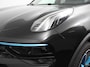 Lynk & Co 01 1.5 192KW PHEV Panoramadak Navigatie Apple Carplay/ Android Auto Camera Parkeersensoren Adaptive Cruise Control Memory stoelen verwarmbaar Full Led Climate Control Lichtmetalen velgen