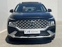 Hyundai Santa Fe 1.6 T-GDI PHEV Premium Sky / Fabrieksgarantie tot 05-2027 / Accu SoH 100 % EAER 58 km / Leder / Panorama Schuifdak / Afn. trekhaak 1.350 kg  / HUD / Elektrische stoelen & klep / Stoelventilatie / Stuur-, stoel- & achterbankverwarming / 19"LM wielen /