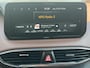 Hyundai Santa Fe 1.6 T-GDI PHEV Premium Sky / Fabrieksgarantie tot 05-2027 / Accu SoH 100 % EAER 58 km / Leder / Panorama Schuifdak / Afn. trekhaak 1.350 kg  / HUD / Elektrische stoelen & klep / Stoelventilatie / Stuur-, stoel- & achterbankverwarming / 19"LM wielen /