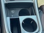 Hyundai Santa Fe 1.6 T-GDI PHEV Premium Sky / Fabrieksgarantie tot 05-2027 / Accu SoH 100 % EAER 58 km / Leder / Panorama Schuifdak / Afn. trekhaak 1.350 kg  / HUD / Elektrische stoelen & klep / Stoelventilatie / Stuur-, stoel- & achterbankverwarming / 19"LM wielen /