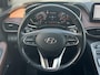 Hyundai Santa Fe 1.6 T-GDI PHEV Premium Sky / Fabrieksgarantie tot 05-2027 / Accu SoH 100 % EAER 58 km / Leder / Panorama Schuifdak / Afn. trekhaak 1.350 kg  / HUD / Elektrische stoelen & klep / Stoelventilatie / Stuur-, stoel- & achterbankverwarming / 19"LM wielen /