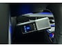 Hyundai Santa Fe 1.6 T-GDI 216pk HEV Automaat Premium Sky 7.pers | Lederen bekleding | Trekhaak | Panoramisch schuifdak | Head-up display | Stoelverwarming | Dakrails | Full Led verlichting | Keyless