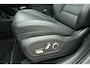 Hyundai Santa Fe 1.6 T-GDI 216pk HEV Automaat Premium Sky 7.pers | Lederen bekleding | Trekhaak | Panoramisch schuifdak | Head-up display | Stoelverwarming | Dakrails | Full Led verlichting | Keyless