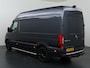 Mercedes-Benz Sprinter 319 CDI | AUT. | L2 H2 | RWD | NL AUTO | DEALER ONDERHOUDEN | LUCHTVERING | TREKHAAK | LED | GROOT NAVIGATIE | ACHTERUITRIJCAMERA | BETIMMERDE LAADRUIMTE COMPLEET | CERTIFIED