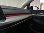Volkswagen Golf Variant 1.0 eTSI DSG Life Virtual Cockpit Sfeerverlichting Navigatie Parkeersensoren