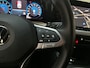 Volkswagen Golf Variant 1.0 eTSI DSG Life Virtual Cockpit Sfeerverlichting Navigatie Parkeersensoren