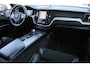 Volvo XC60 2.0 T8 Twin Engine AWD R-Design PANO TREKHAAK NAP!