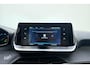 Peugeot e-2008 EV Active Pack 50 kWh | SoH 96,4% | Cruise control | Stoelverwarming | Parkeersensoren | Navigatie | Airco | Apple carplay/Android auto | Verkeersborddetectie | Hill-hold