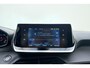 Peugeot e-2008 EV Active Pack 50 kWh | SoH 96,4% | Cruise control | Stoelverwarming | Parkeersensoren | Navigatie | Airco | Apple carplay/Android auto | Verkeersborddetectie | Hill-hold