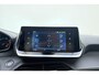 Peugeot e-2008 EV Active Pack 50 kWh | SoH 96,4% | Cruise control | Stoelverwarming | Parkeersensoren | Navigatie | Airco | Apple carplay/Android auto | Verkeersborddetectie | Hill-hold