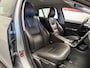 Volvo V60 2.4 D6 AWD PLUG-IN HYBRID SUMMUM LEDER NAVIGATIE CRUISE CONTROL BLUETOOTH TELEFOON RIJSTROOKSENSOREN DODEHOEKSENSOREN TREKHAAK ZEER MOOI !!