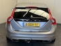 Volvo V60 2.4 D6 AWD PLUG-IN HYBRID SUMMUM LEDER NAVIGATIE CRUISE CONTROL BLUETOOTH TELEFOON RIJSTROOKSENSOREN DODEHOEKSENSOREN TREKHAAK ZEER MOOI !!