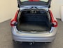 Volvo V60 2.4 D6 AWD PLUG-IN HYBRID SUMMUM LEDER NAVIGATIE CRUISE CONTROL BLUETOOTH TELEFOON RIJSTROOKSENSOREN DODEHOEKSENSOREN TREKHAAK ZEER MOOI !!