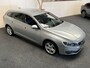 Volvo V60 2.4 D6 AWD PLUG-IN HYBRID SUMMUM LEDER NAVIGATIE CRUISE CONTROL BLUETOOTH TELEFOON RIJSTROOKSENSOREN DODEHOEKSENSOREN TREKHAAK ZEER MOOI !!