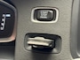 Volvo V60 2.4 D6 AWD PLUG-IN HYBRID SUMMUM LEDER NAVIGATIE CRUISE CONTROL BLUETOOTH TELEFOON RIJSTROOKSENSOREN DODEHOEKSENSOREN TREKHAAK ZEER MOOI !!
