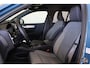 Volvo XC40 T4 Recharge Core Bright - IntelliSafe Assist & Surround - Parkeercamera achter - Verwarmde voorstoelen & stuur - Parkeersensoren voor & achter - Draadloze tel. lader - Extra getint glas - Inklapbare trekhaak - 19' LMV