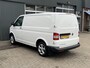 Volkswagen Transporter 2.0 TSI L1H1 Benzine Airco Cruise control Trekhaak 2000kg Trekgewicht Stoelverwarming Stuurwielbediening Telefoonverbinding 2-Persoons Bpm vrij voor particulier gebruik!!