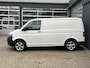 Volkswagen Transporter 2.0 TSI L1H1 Benzine Airco Cruise control Trekhaak 2000kg Trekgewicht Stoelverwarming Stuurwielbediening Telefoonverbinding 2-Persoons Bpm vrij voor particulier gebruik!!