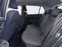 Volkswagen Golf 1.4 eHybrid Style | Navigatie | Parkeersensoren | Stoelverwarming | ACC |