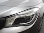 Mercedes-Benz CLA 180 Ambition Climate Control Navigatiesysteem Lichtmetalen velgen Parkeersensoren Panoramadak Led Cruise control