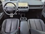 Hyundai Ioniq 5 Lounge 73kWh / SOH 100% / SOLAR dak / Fabrieksgarantie tot 05-2027 / Dealer onderhouden / Head Up Display  / CCS snelladen / Warmtepomp / Trekgewicht 1600 kg / Stuur- Stoel & Achterbank verwarming / Rondomzicht camera / Bose Audio Systeem /