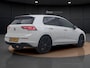 Volkswagen Golf 1.5 eTSI R-Line Edition | Pano dak | Head up Display | Harman/Kardon | Camera | 19" |