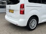 Peugeot Traveller 2.0 BlueHDi Airco Cruise controle Navigatiesysteem 8-Persoons Kantoorinrichting Parkeerhulp achter Apple carplay Euro 6
