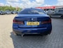 BMW 5-Serie 530e High Executive M Sport Pro Individual kleur Le Mans Blue Head-Up Display Harman-Kardon Stuurwielverwarming Schuif-/Kanteldak 20 Inch Comfortzetels 360 Gr. Camera Vol!