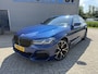 BMW 5-Serie 530e High Executive M Sport Pro Individual kleur Le Mans Blue Head-Up Display Harman-Kardon Stuurwielverwarming Schuif-/Kanteldak 20 Inch Comfortzetels 360 Gr. Camera Vol!