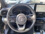 Toyota Yaris Cross 1.5 Hybrid First Edition Stoelverwarming, Parkeersensoren, Smart Key, LMV, LED, Achteruitrijcamera, Navigatie.