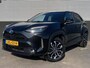Toyota Yaris Cross 1.5 Hybrid First Edition Stoelverwarming, Parkeersensoren, Smart Key, LMV, LED, Achteruitrijcamera, Navigatie.