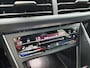 Volkswagen Taigo 1.0 TSI R-Line Business | Trekhaak | Stoelverwarming | Navigatie | Camera |
