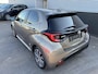 Toyota Yaris 1.5 Hybrid Executive Edition Stoelverwarming, HUD, Smart Key, LED, Navigatie, Parkeersensoren, leder/stof