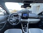 Toyota Yaris 1.5 Hybrid Executive Edition Stoelverwarming, HUD, Smart Key, LED, Navigatie, Parkeersensoren, leder/stof