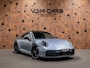 Porsche 911 3.6 T-Hybrid Carrera 4 GTS | Lift | 18-weg | ACC | Stoelventilatie | Glazen Schuifdak |