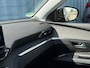 Peugeot 3008 1.6 HYbrid 225 Allure Pack Business Trekhaak | Achteruitrijcamera | Keyless | Elektrische achterklep | Stoel verwarming | Apple carplay & Android auto | Navigatie